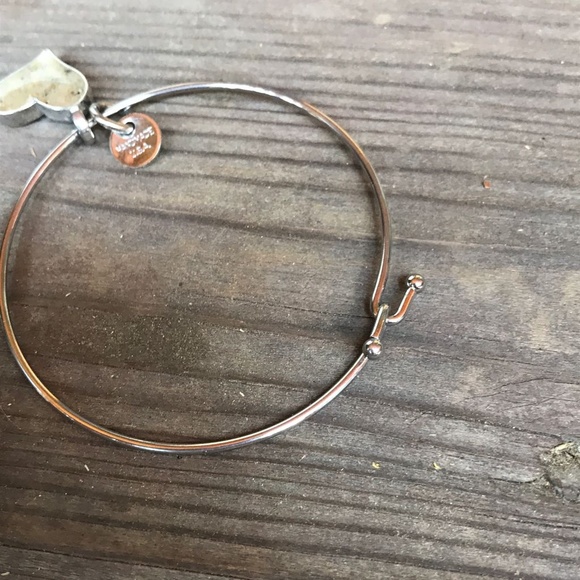 Dune .925 Silver Beach Sand Heart Bracelet Bangle - Picture 3 of 5